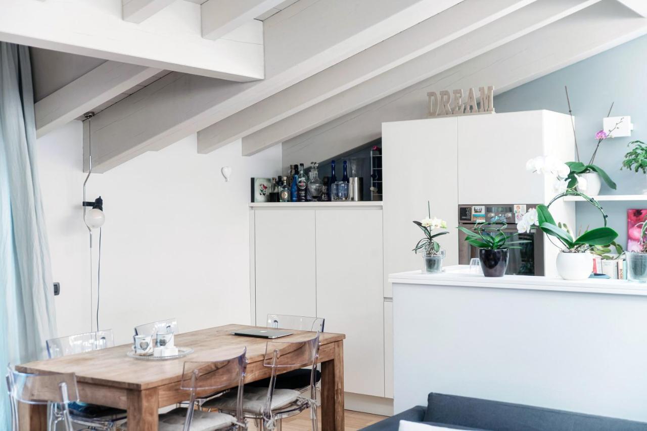 Joivy Isotta'S House With 2 Cosy Balconies Apartment Como Exterior photo